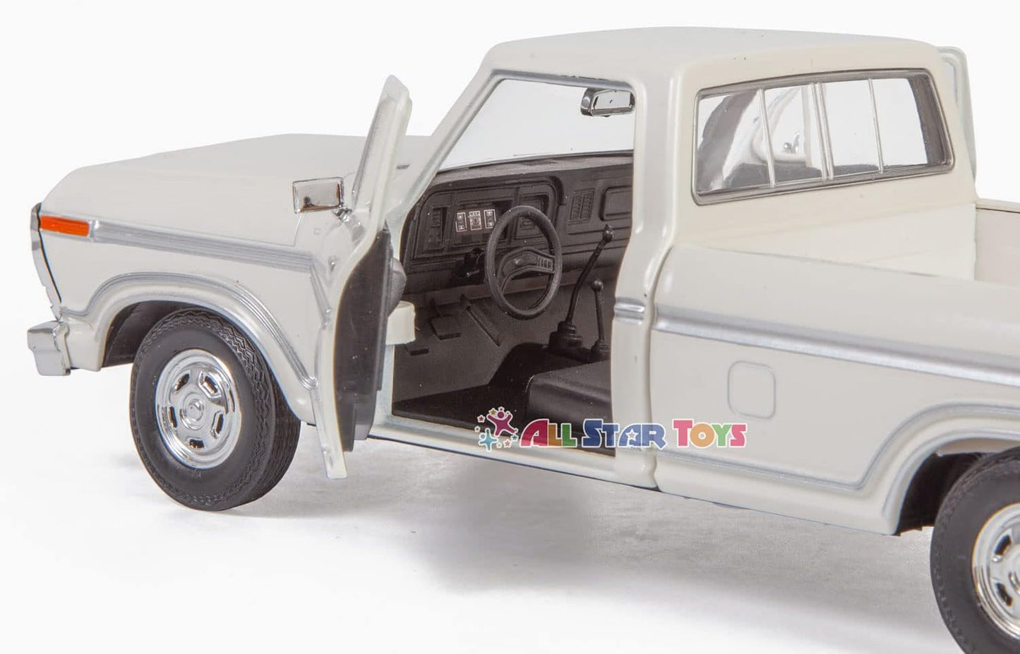 1979 Ford F-150 Pickup Truck - Exclusive 1:24 Diecast Model with Realistic Details and Premium Finish