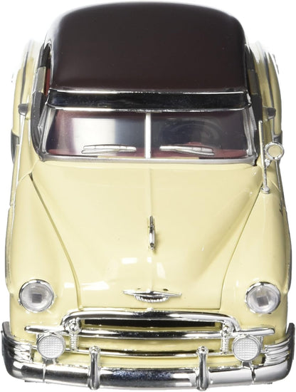 Exquisite Motor Max 1:24 Scale American Classics 1950 Chevrolet Bel Air Coupe Diecast Model Vehicle